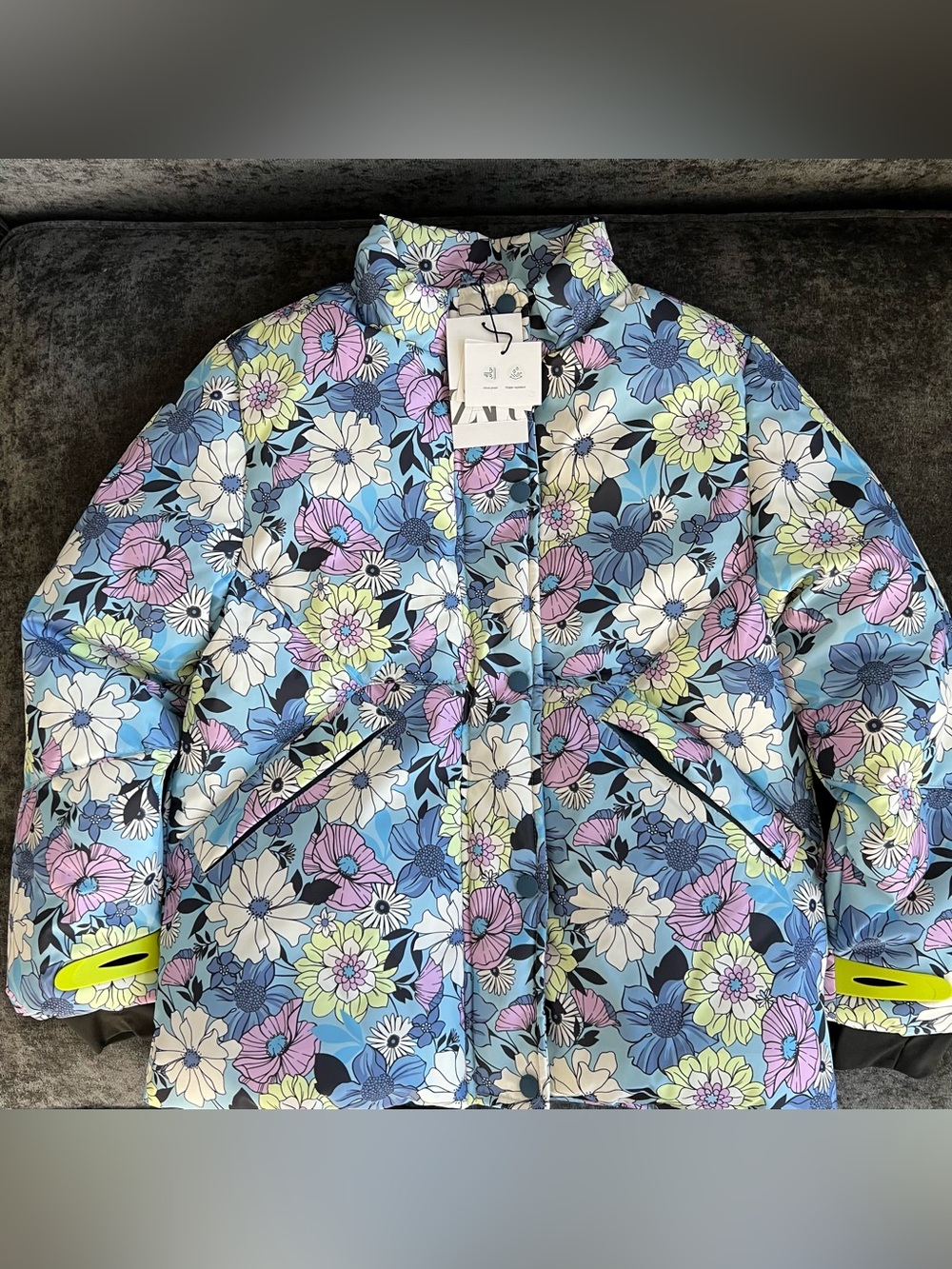 NWT Zara Girls Floral Puffer Coat Size 10